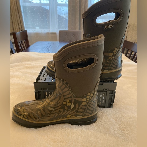 BOGS Mid Boot - Picture 3 of 8